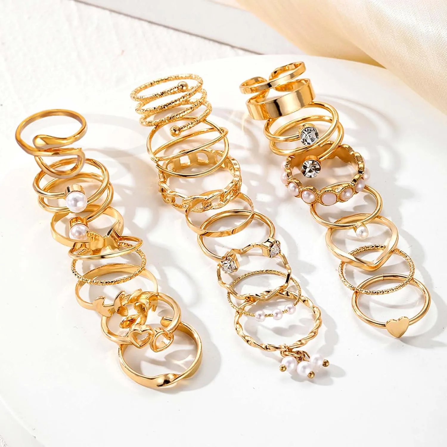17IF Gold Vintage Knuckle Ring Set for Women, Boho Crystal Finger Aesthetic Pearl Sparkle Butterfly Chunky Stackable Midi Ring Pack