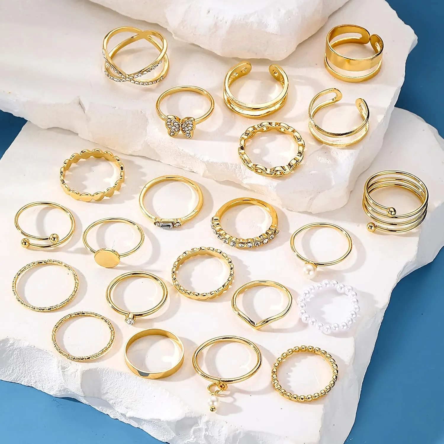 17IF Gold Vintage Knuckle Ring Set for Women, Boho Crystal Finger Aesthetic Pearl Sparkle Butterfly Chunky Stackable Midi Ring Pack