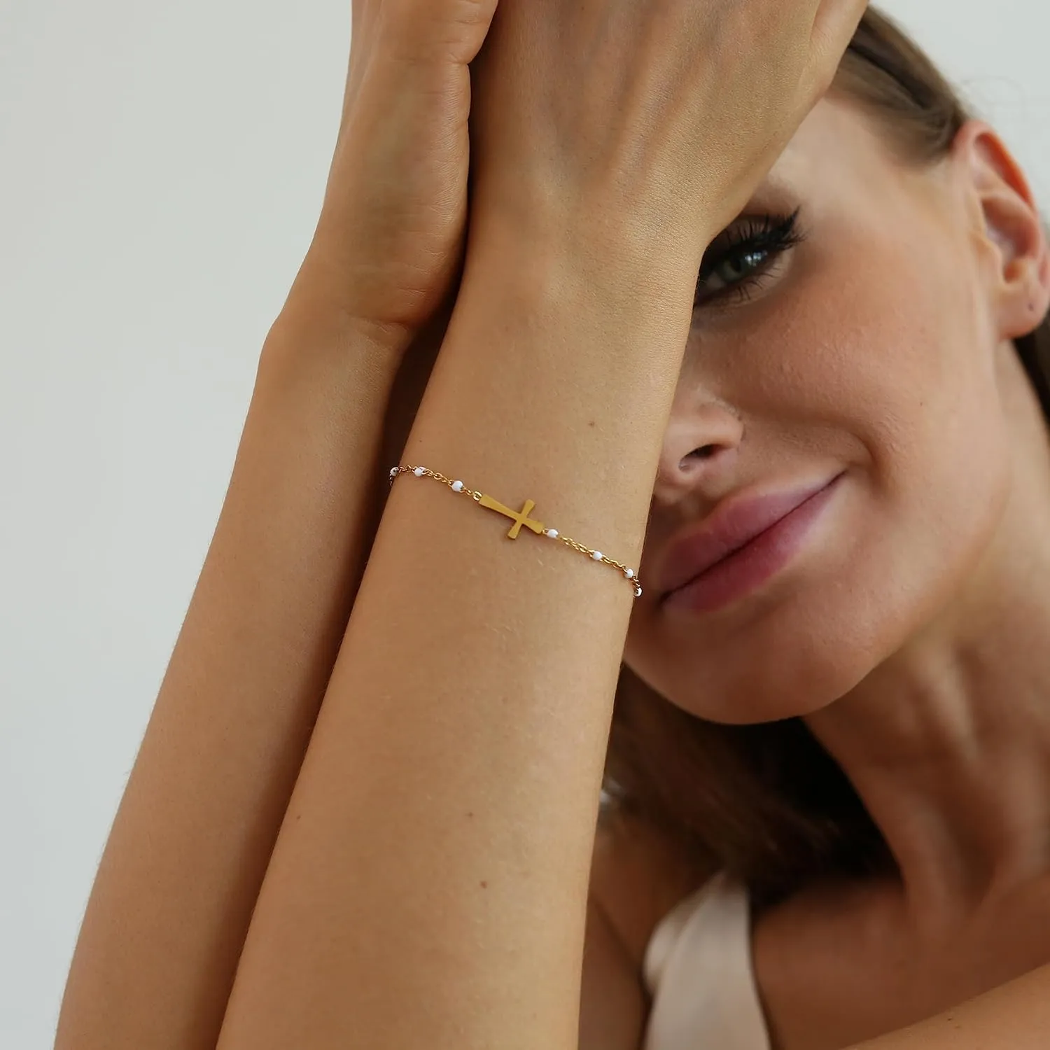 18K Gold Plated Beaded Cross Bracelet for Women Christian Crucifix Rosary Cross Bracelets Dainty Stainless Steel Minimalist Faith Jewelry