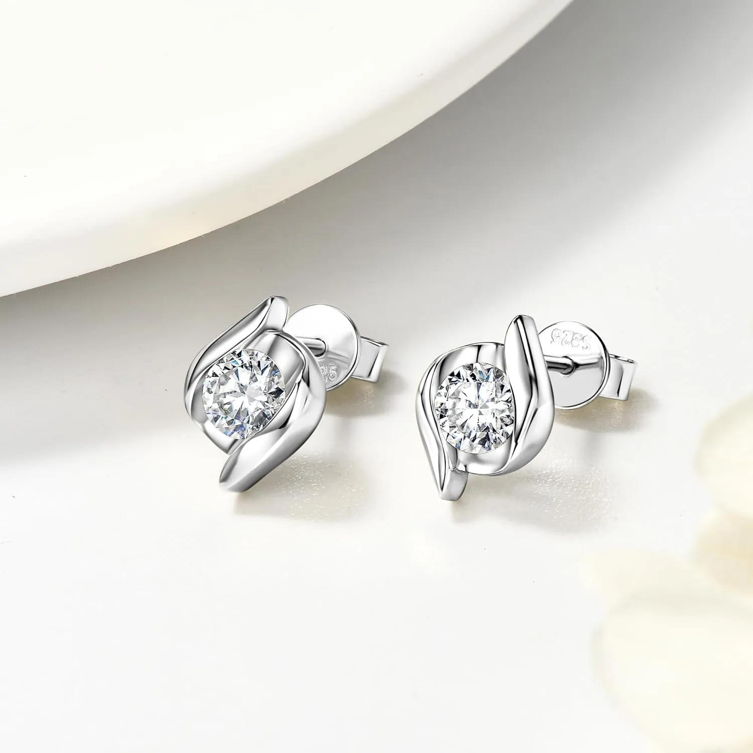 925 Sterling Silver Moissanite Stud Earrings, 0.5 CT D Color VVS1 Round Imitation Diamond Hypoallergenic Earrings for Women and Men