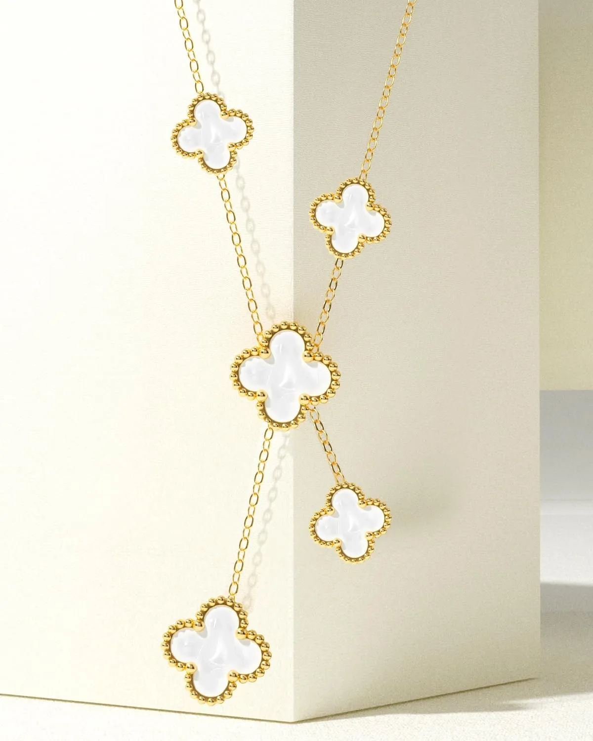 AICase Valentines Day Gifts Clover Necklace for Women 18K Gold Plated Four Leaf Clover Necklace Lucky Pendant Jewelry Gifts for Women/Mon Birthday