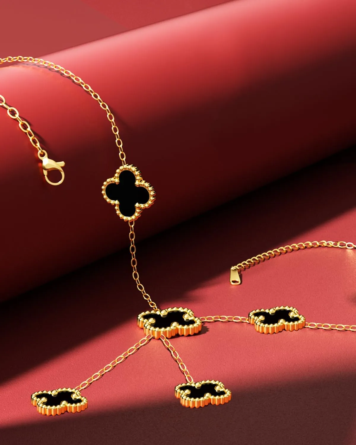 AICase Valentines Day Gifts Clover Necklace for Women 18K Gold Plated Four Leaf Clover Necklace Lucky Pendant Jewelry Gifts for Women/Mon Birthday