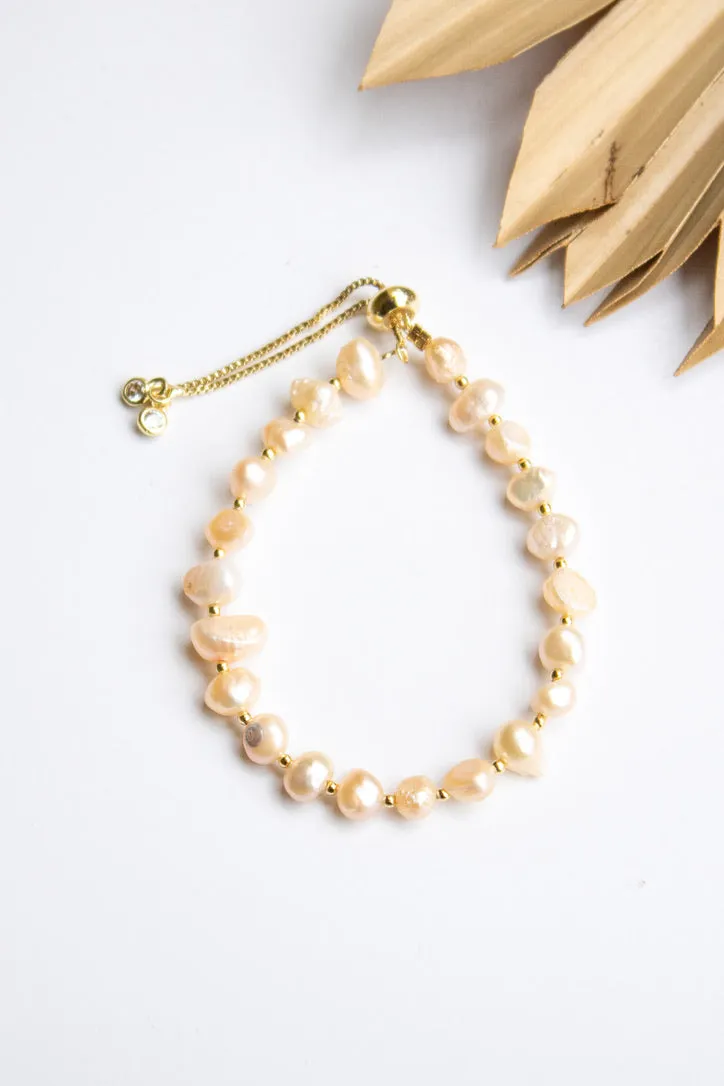 Beach Pebbles Pearl Pull Bracelet