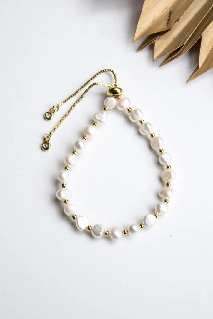 Beach Pebbles Pearl Pull Bracelet