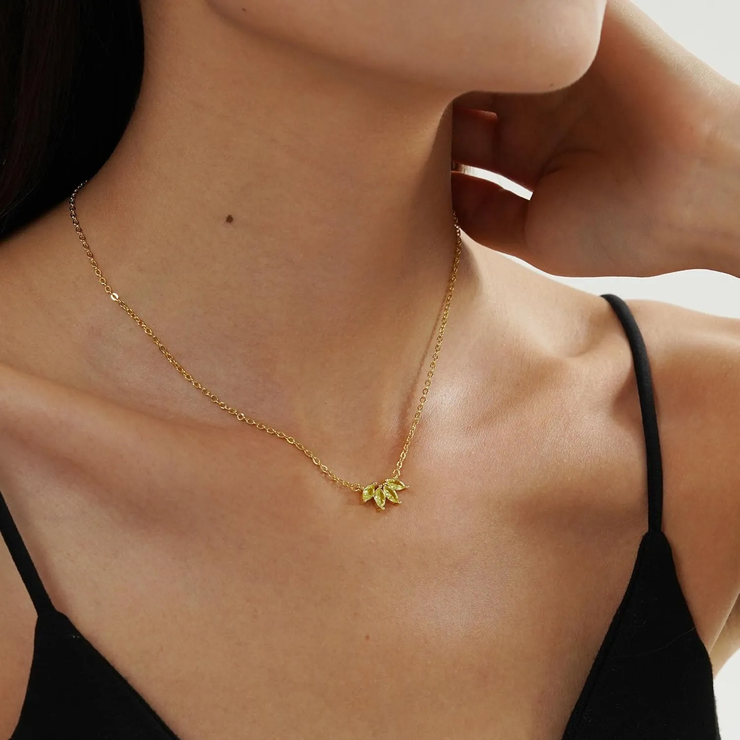 Birthstone Necklace for Women Girls Birthday Gifts 12 Months Diamond Birthstone Necklace Dainty Crystal Gifts for Women Anniversary Necklace Girls Mother Wife Daughter Girlfriend Her
