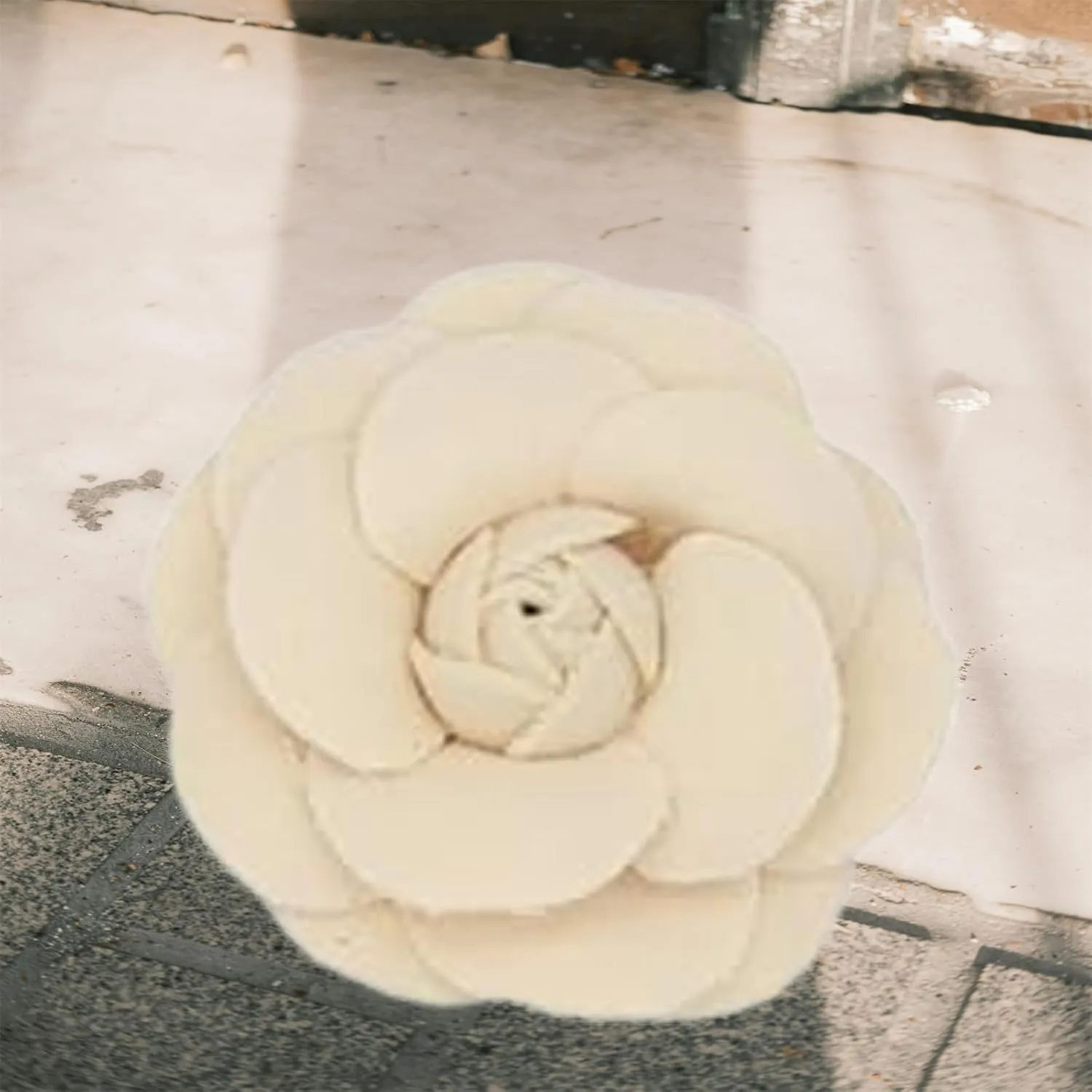 Camellia Hair Clip and Brooch Pin for Women Dainty Flower Broochs Lapel Pins Designer Inspired Camellia Peony Rose Brooches Flower DIY Clothing Shoes Hats Accessories Wedding Party Dance Banquet Dress Suit Ceremony Jewelry Accessories