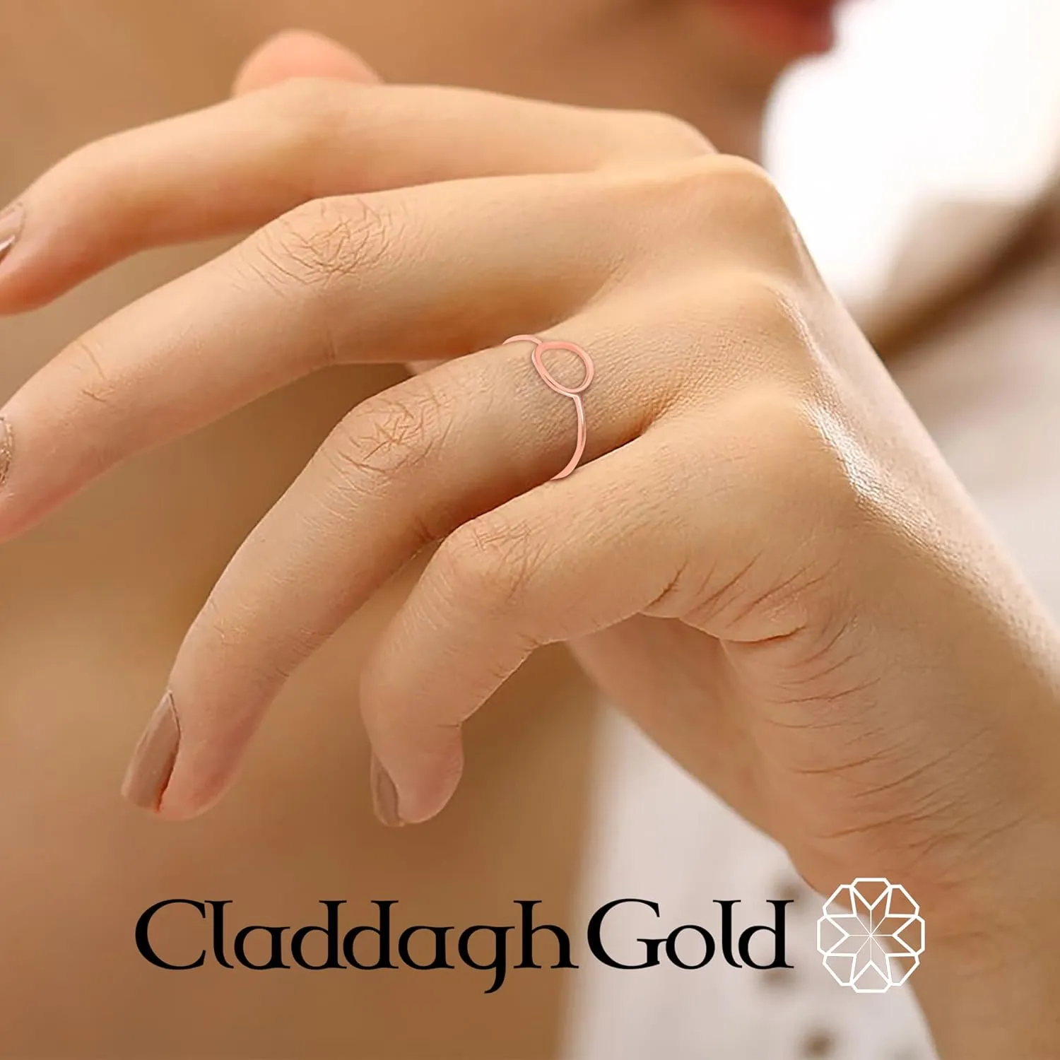 Claddagh Gold Men's 10K or 14K Circle Outline Ring Available in Yellow Rose and White Gold with multiple ring sizes