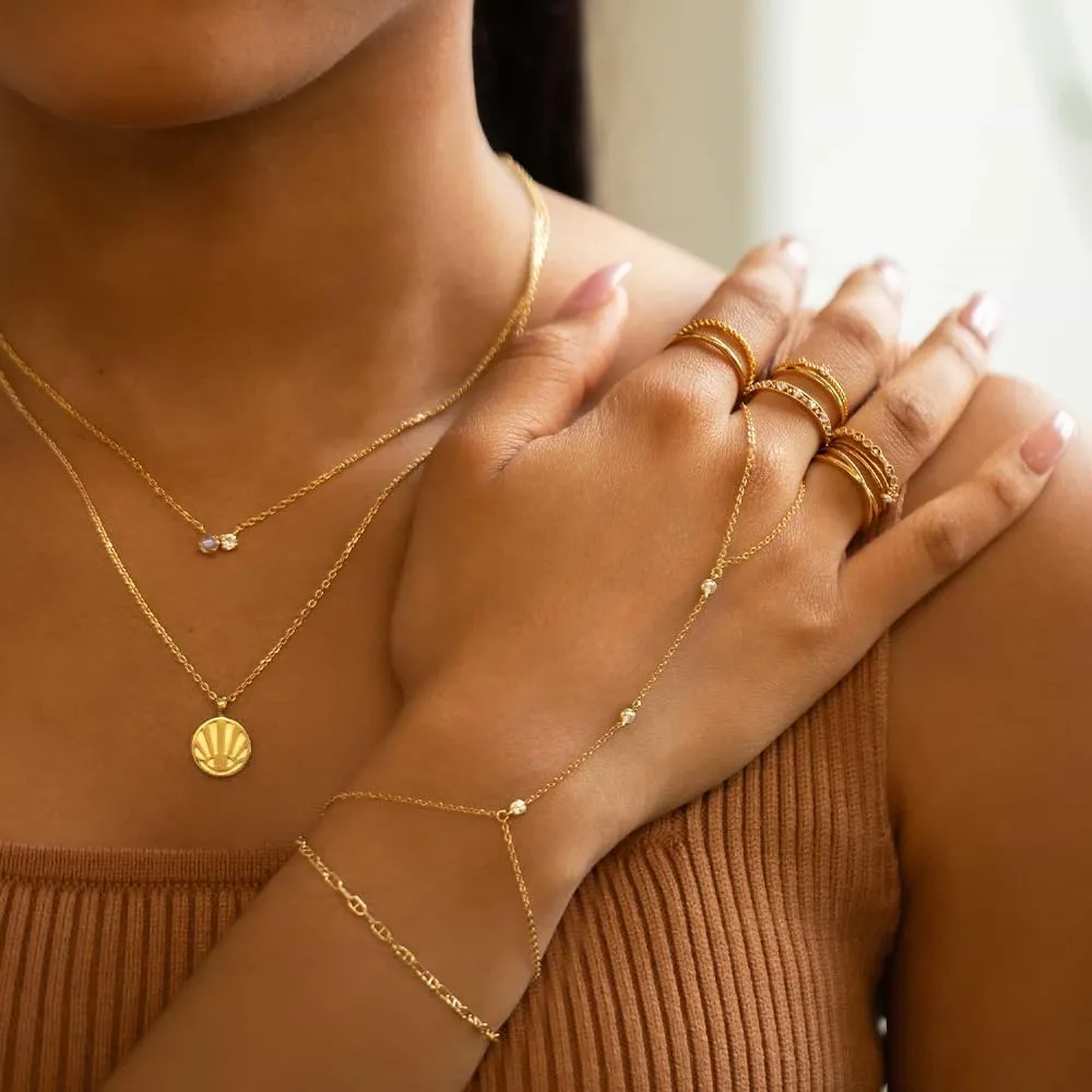 Crystal Finger Ring Bracelet Hand Chain Non Tarnish Slave Bohemian Rhinestone Simple Hand Jewelry Wrist for Women Gift