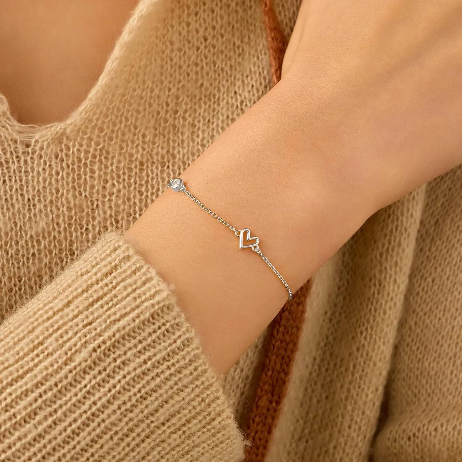 Cute Dainty Love Heart Bracelet for Women 925 Sterling Silver 14K Gold Plated Adjustable CZ Charm Bracelet Mother Daughter Friendship Link Bracelets Jewelry Birthday Mothers Day Graduation Gifts