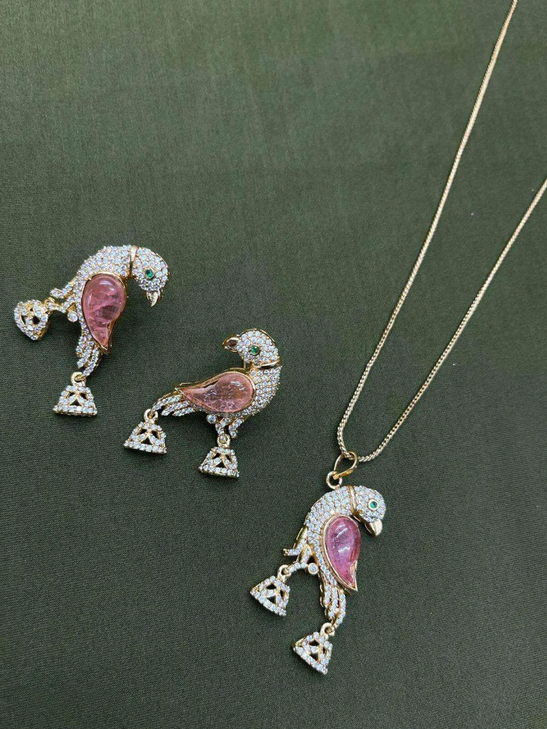 Emperor Fairywren Pendant Necklace Set