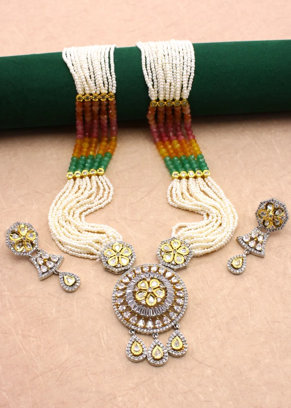 FLORAL INSPIRED NECKLACE