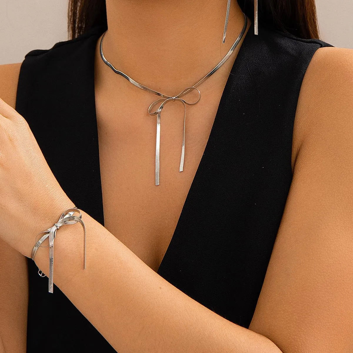 GIGB PBDK Bow Necklace Bracelet Jewelry Set for Women Lover Trendy Charm Gold Silver Tassel Chain Butterfly Pendant Necklace Bracelets Valentine'S Day Jewelry Gifts