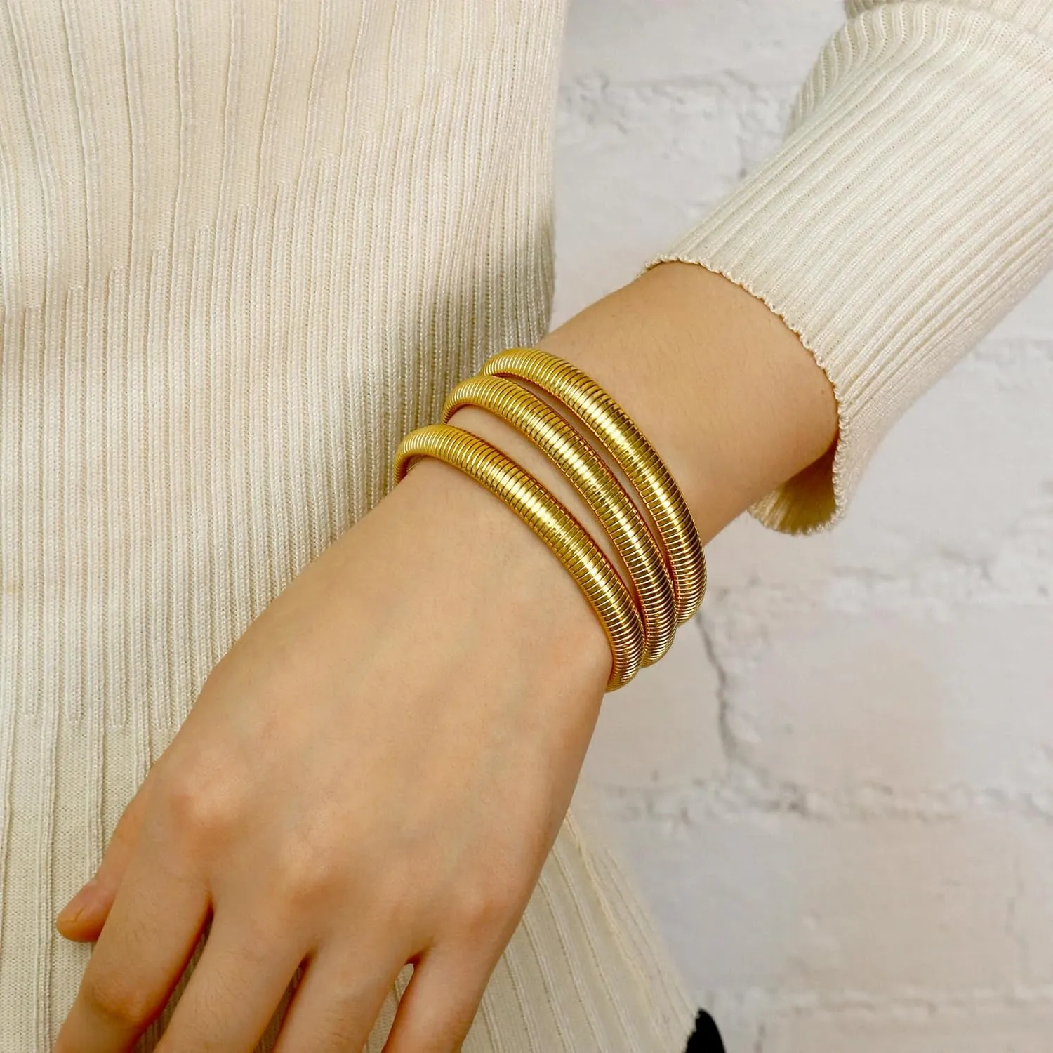 Gold Bangle Bracelets For Women Non Tarnish 14k Gold Plated Stackable Chunky Gold Bracelet Set Stretch Trendy Elastic Snake Chain Bracelet