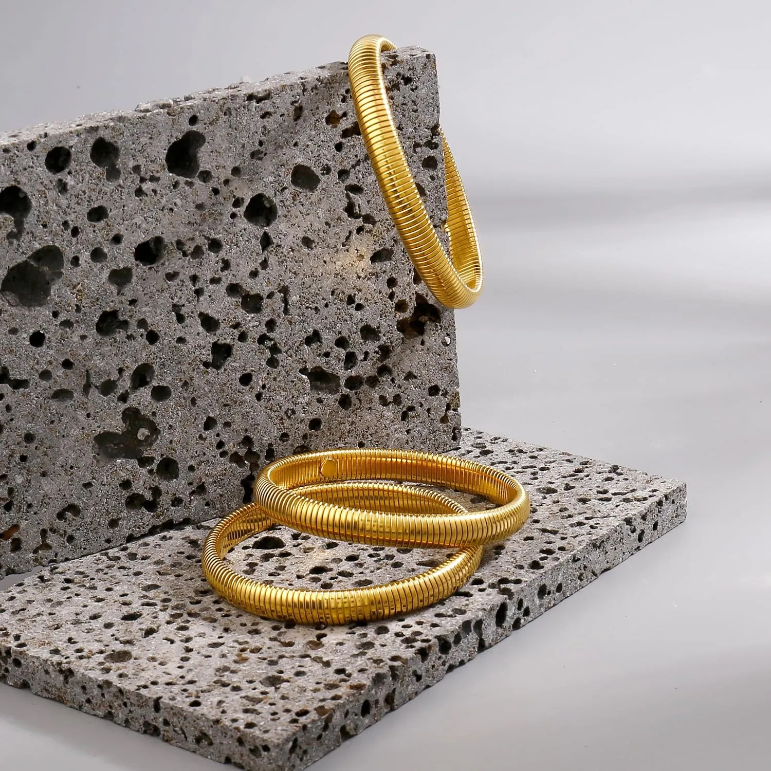 Gold Bangle Bracelets For Women Non Tarnish 14k Gold Plated Stackable Chunky Gold Bracelet Set Stretch Trendy Elastic Snake Chain Bracelet
