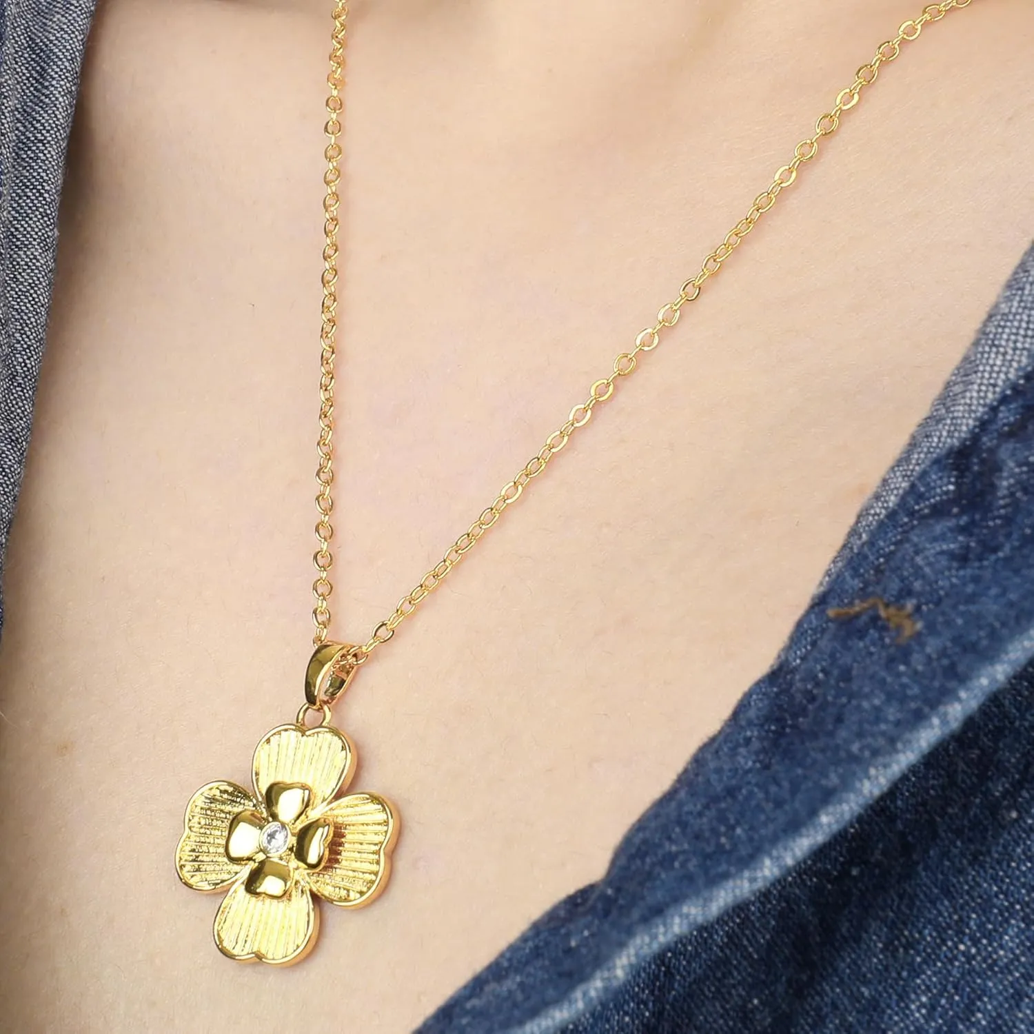 Gold Pendant Necklace Flower Rudder Compass Necklace for Women, Four Leaf Clover Saturn Moon Star Gold Plated Chain Dainty Necklaces Trendy Jewelry Wedding Anniversary Birthday Gift for Her