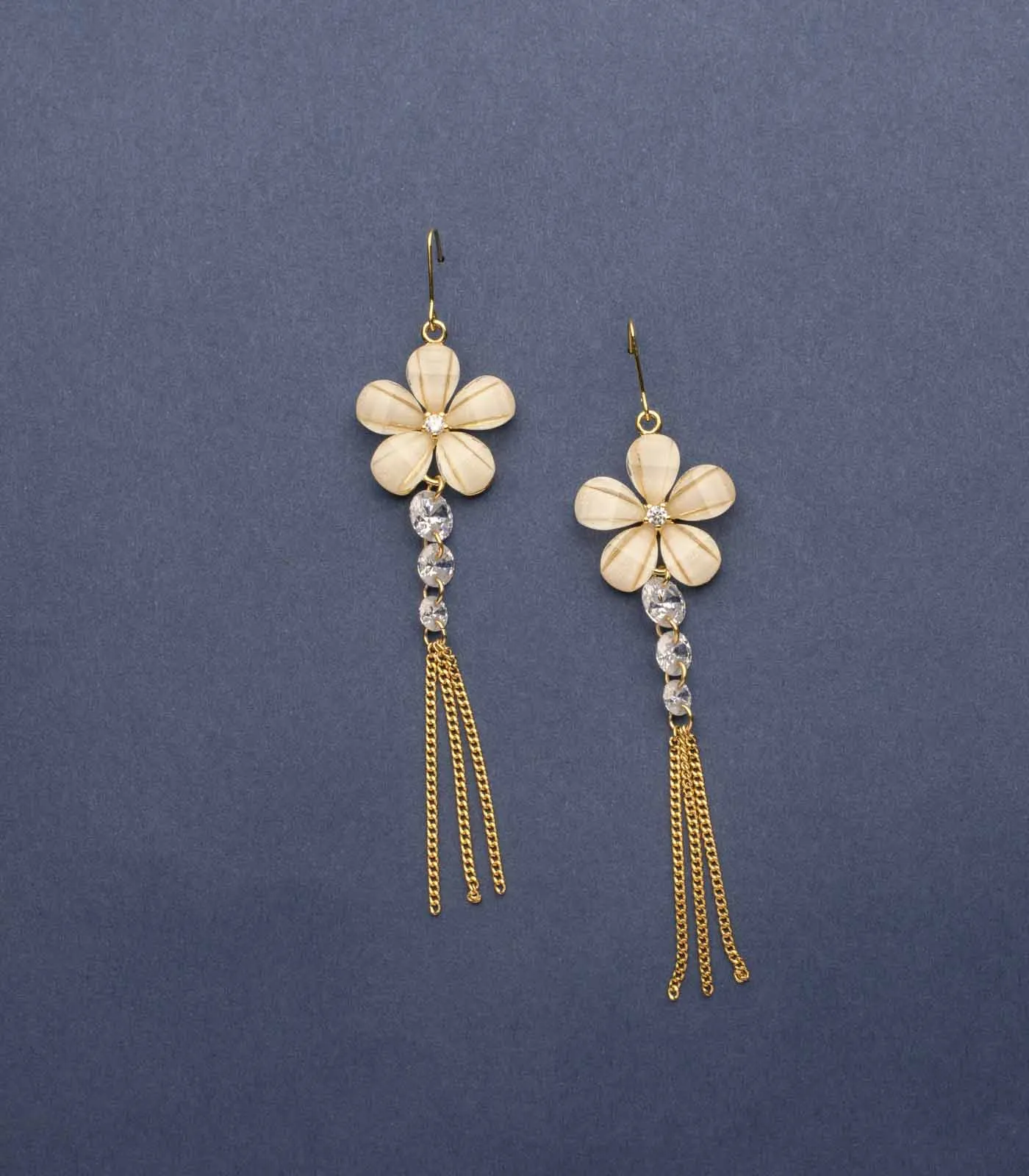 Golden Color Falling Trails Of The Shiny Flowers Earrings (Brass)