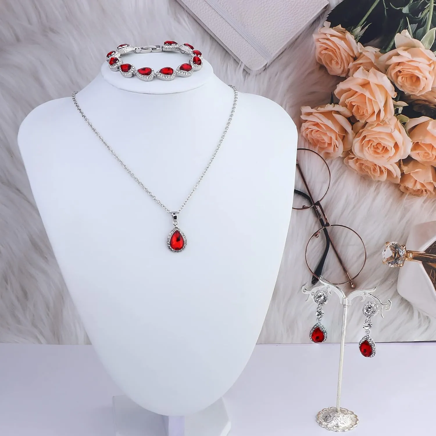 HAIAISO Bridal Jewelry Set Wedding Crystal Necklace Bracelet Clip On Earrings Rhinestone Pendant Teardrop Dangle Clip On Earrings Prom Bridal Party Bridesmaid Jewelry Set for Women