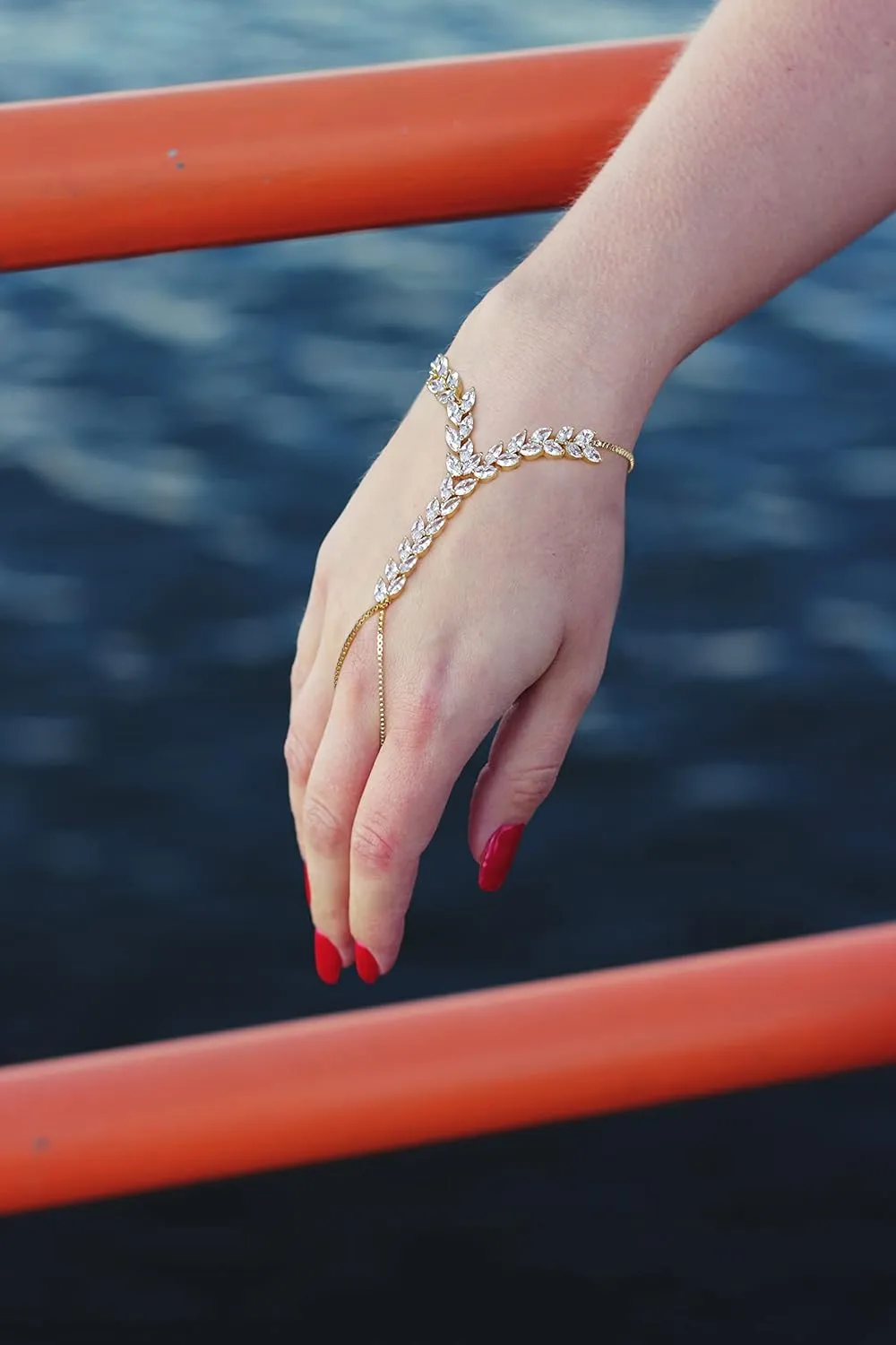 Hand Chain Ring Bracelet, Fashion Silver AAA CZ Crystal Adjustable Slave Hand Chain Renaissance Accessories Boho Hand Jewelry for Women