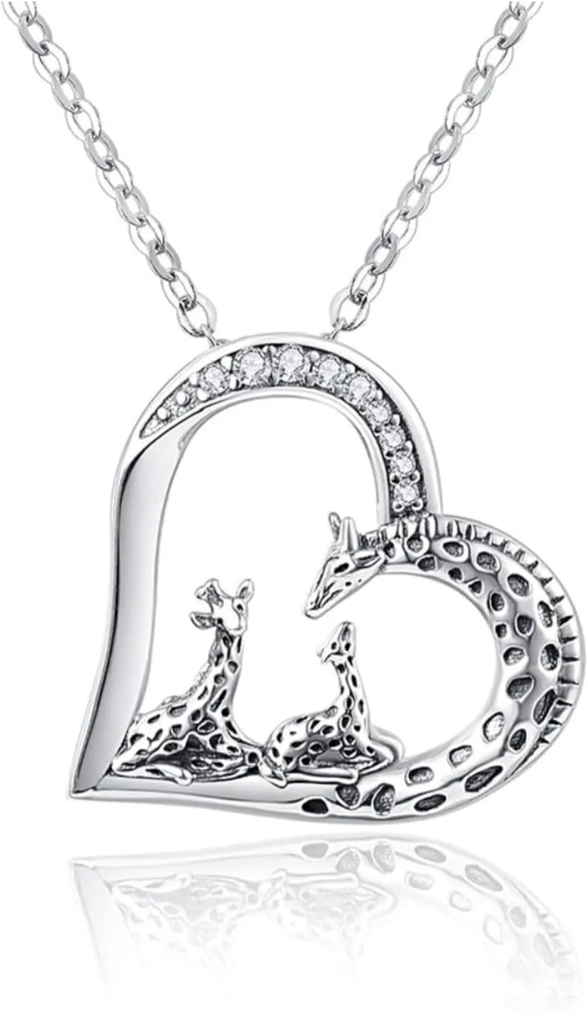 Heart Crystal Giraffe Pendant Necklace Cartoon Animal Giraffe Necklace Jewelry for Women and Mom