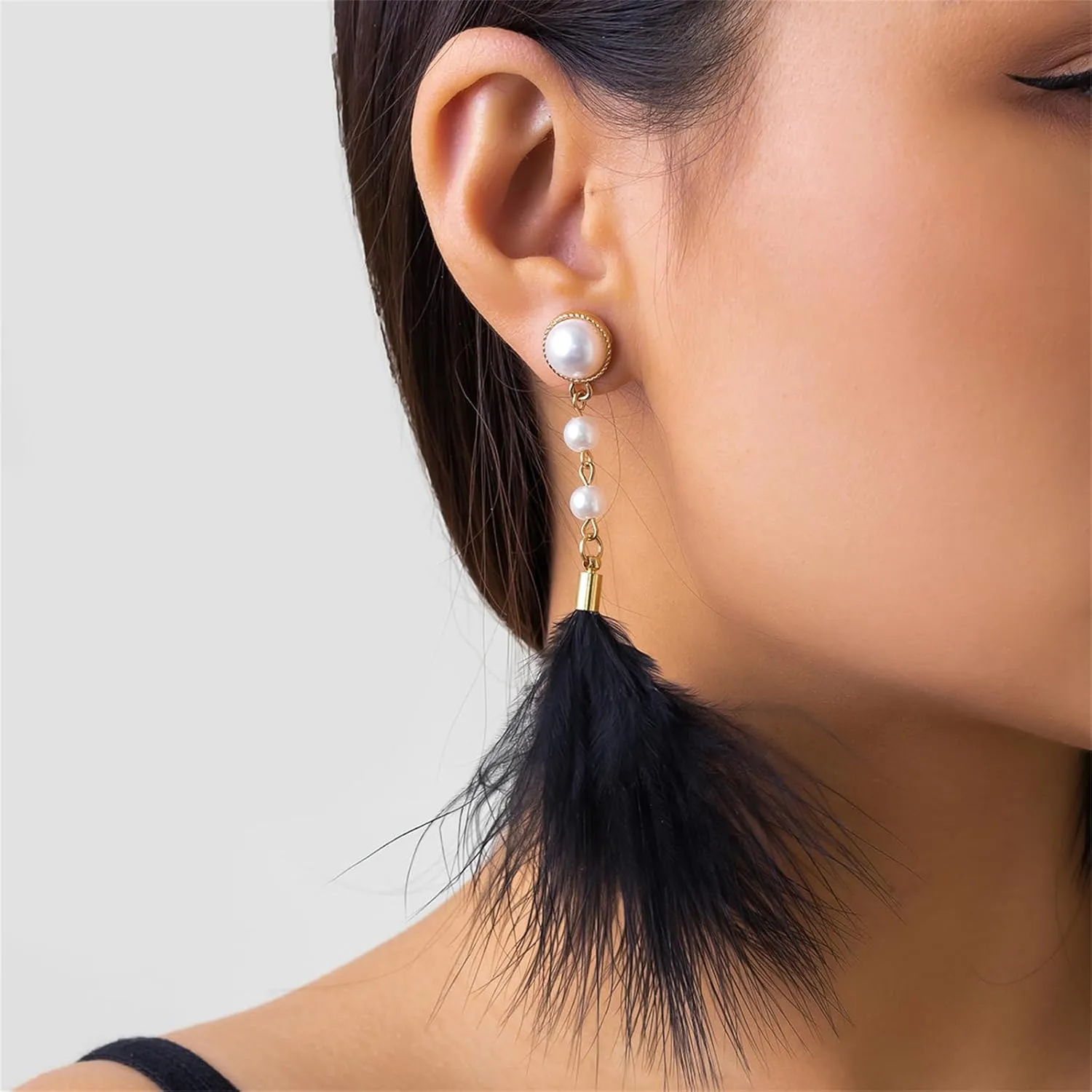 Long Feather Tassel Pearl Dangle Drop Earrings Boho Handmade Colorful Soft Feathers Chandelier Lightweight Pearl Chain Earrings for Women Bohemian Style Wedding Bridal Prom Party Jewelry Gifts