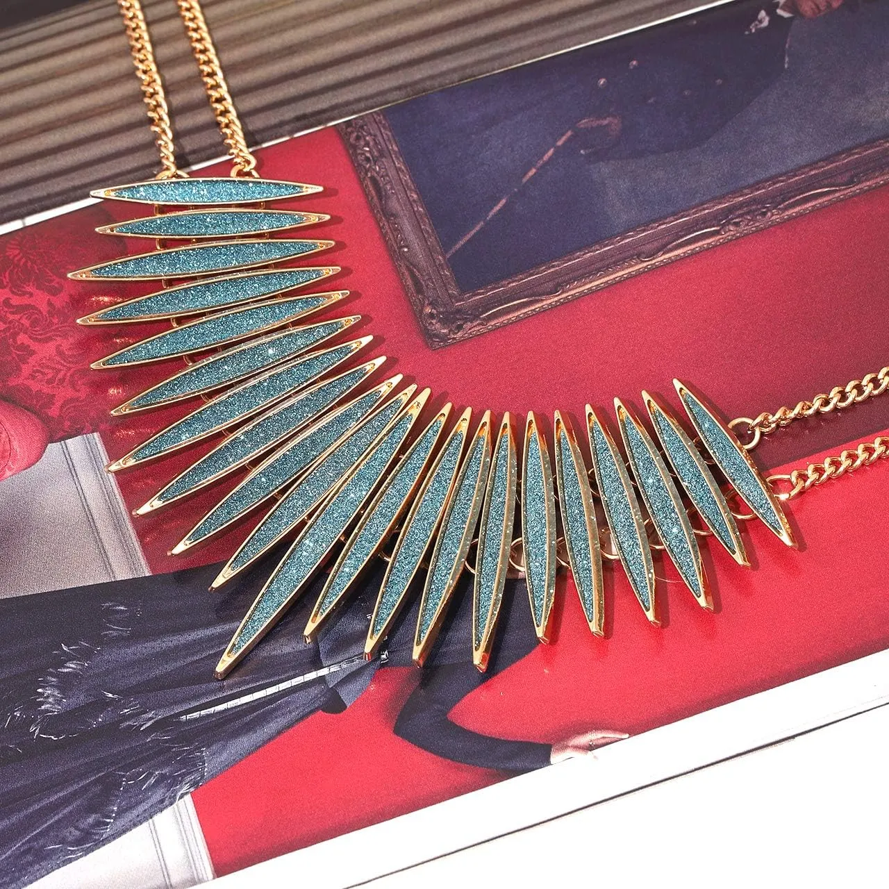 MOLOCH Sparkling Druzy Leaf Choker Necklace Fashion Gold-Tone Collar Necklace Bib Statement Chunky Tribal Necklace Woman Jewelry