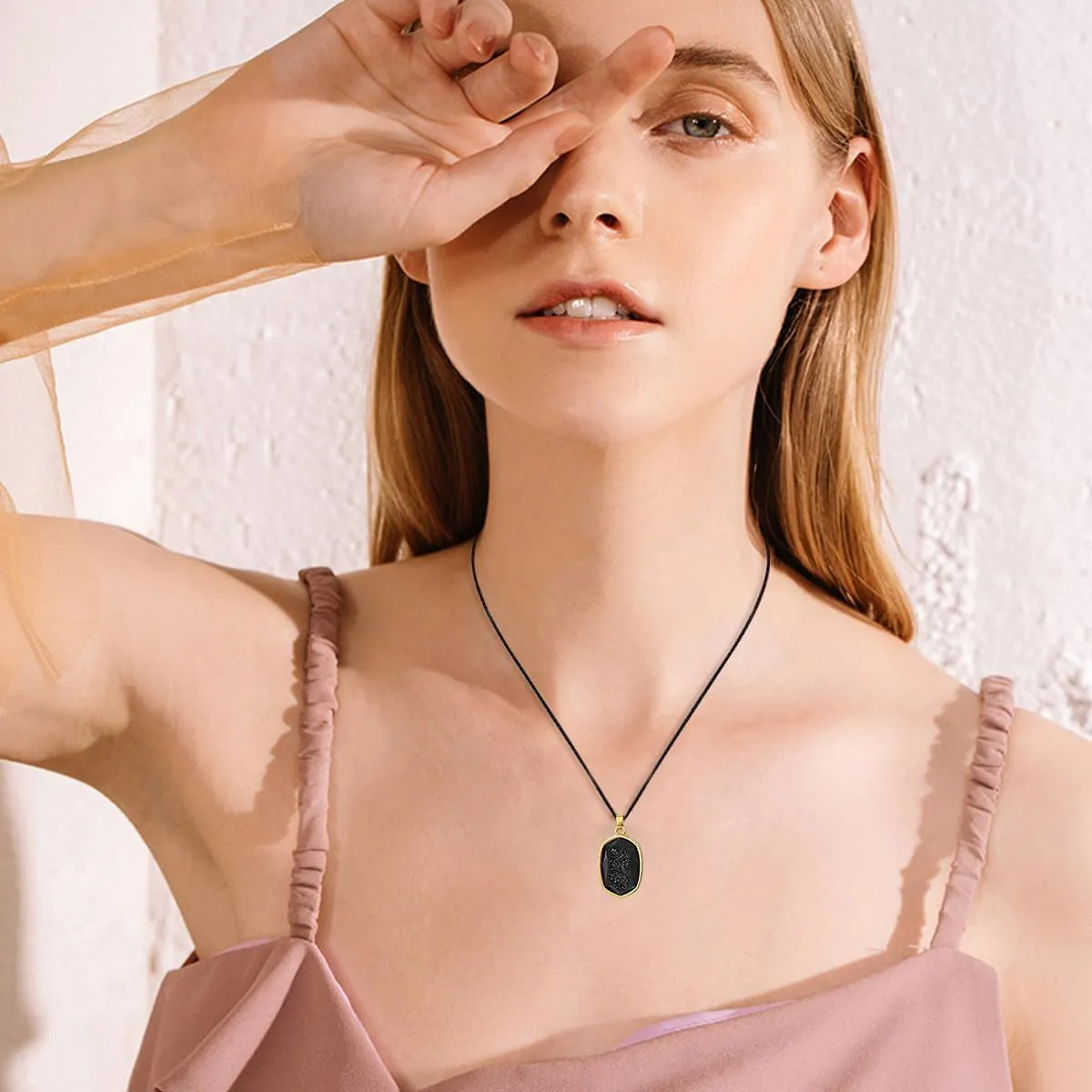 Natural Crystal Necklce for Women Healing Crystal Pendant Energy Crystal Jewelry Birthday Gift for Her