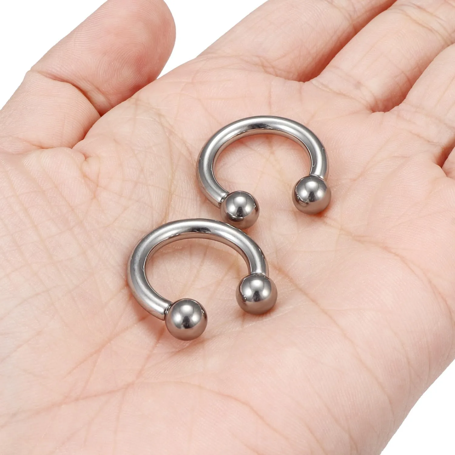 Ocptiy 2G 4G 6G 8G Titaniumm Septum Rings Medical Implant Grade Gauges Tunnels Earring Stretching kit Hypoallergenic Septum Nose Ring Ear Hoop Earring Piercing Jewelry Women Men 12mm 14mm 16mm
