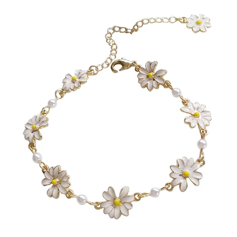 Original design bracelet simple small daisy bracelet