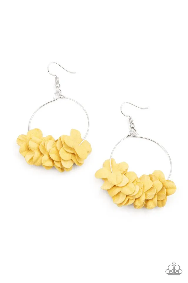 Paparazzi Earring ~ Flirty Florets - Yellow