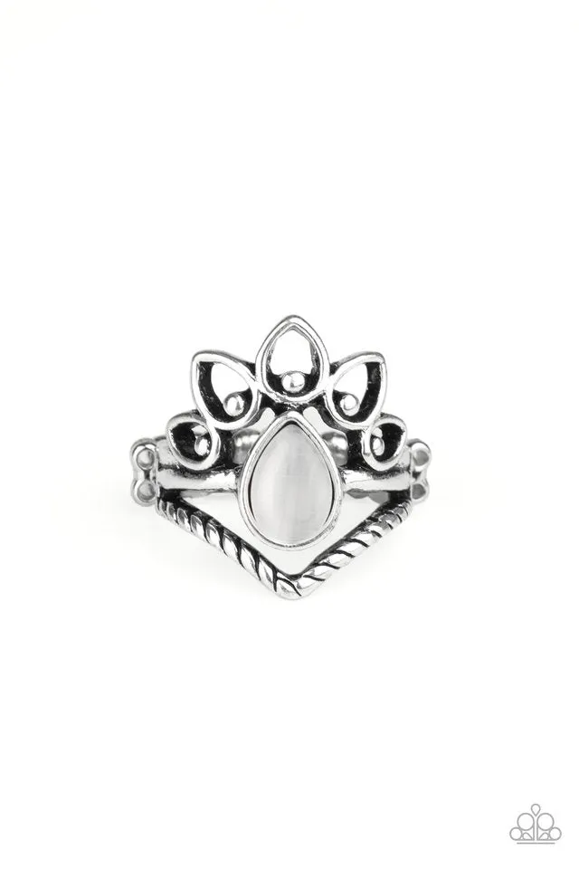 Paparazzi Ring ~ Serene Scene - White