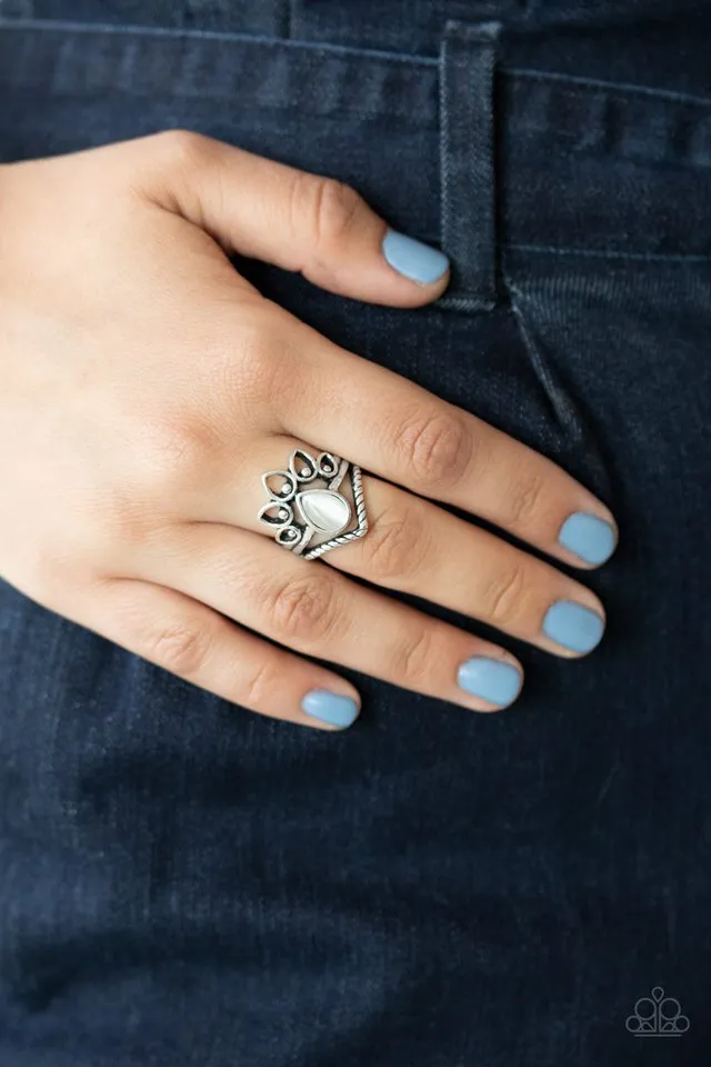 Paparazzi Ring ~ Serene Scene - White