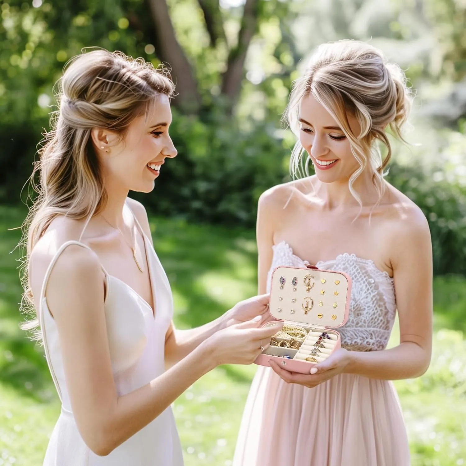 Personalized Jewelry Box for Women, Custom Travel Jewelry Case with Name and Birth Flower, Personalized Jewelry Organizer Bridesmaid Proposal Gifts for Women Girls