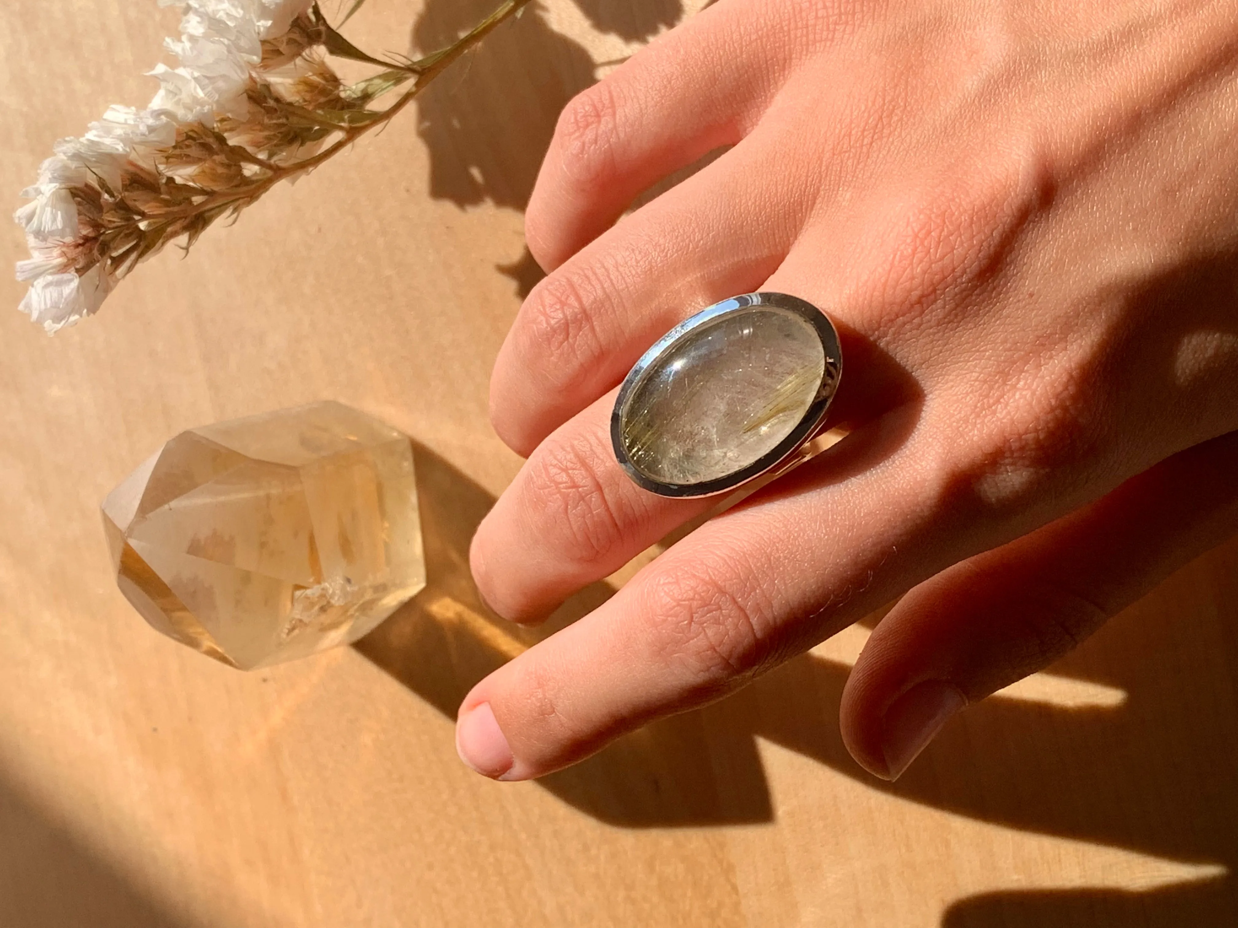 Rutilated Quartz Naevia Ring - Oval (US 7 & 9)