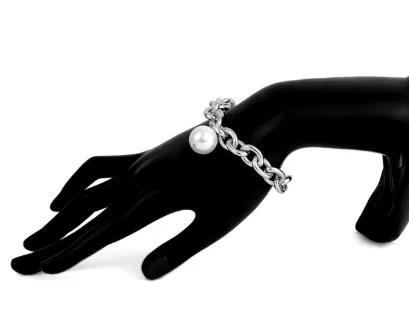 Simple and elegant chain pearl bracelet
