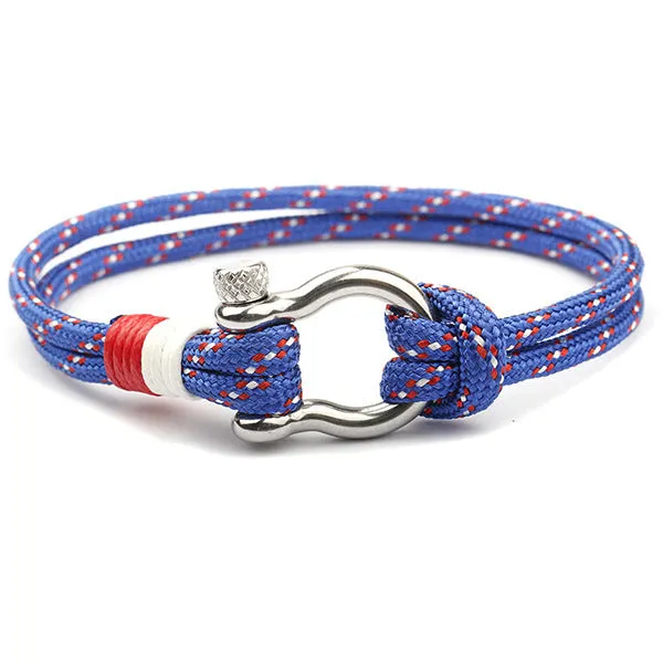 Stainless steel clasp bracelet