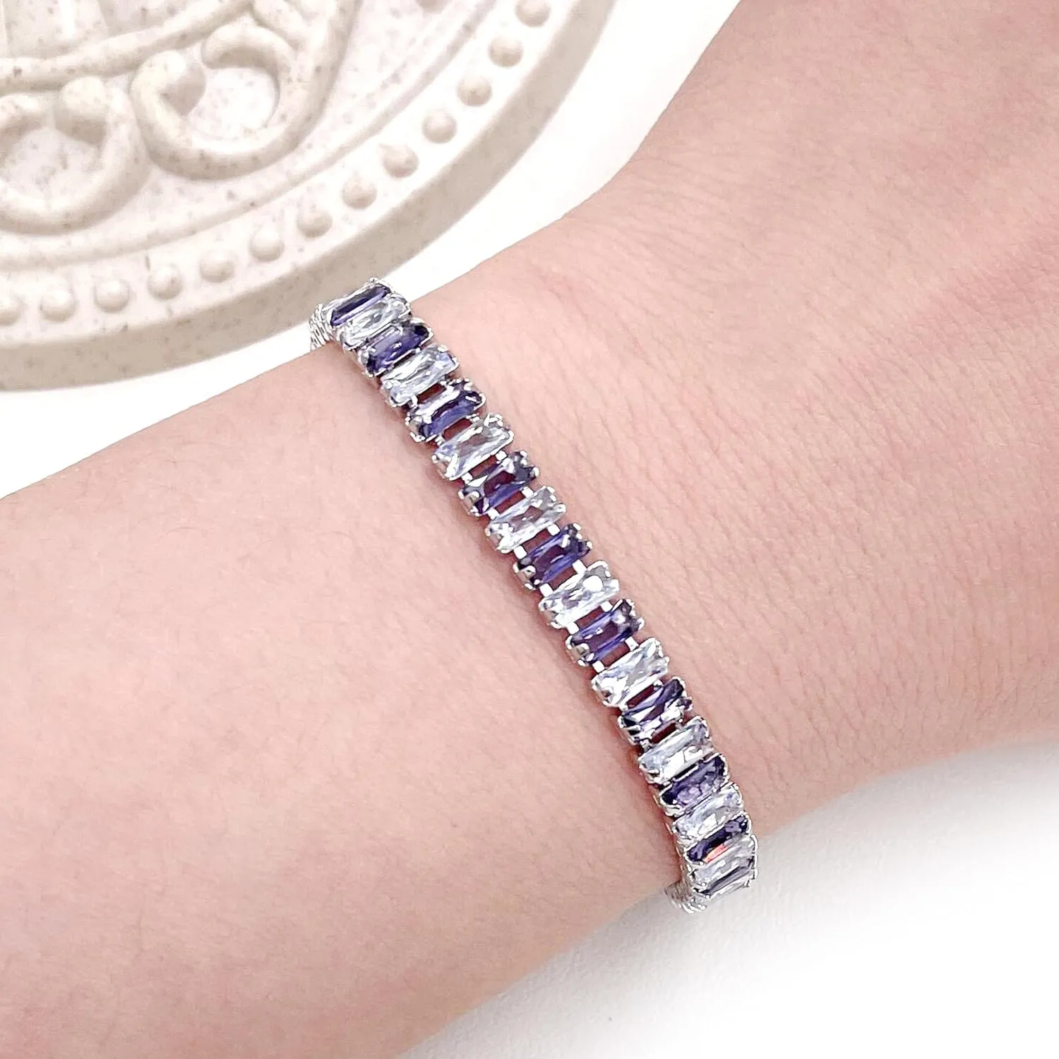 Uloveido 2.5 * 6mm Cubic Zirconia Rectangular Tennis Bracelets for Women | Classic Emerald Cut Faux Diamond Eternity Bracelet Size 6.5-7.5 Inch