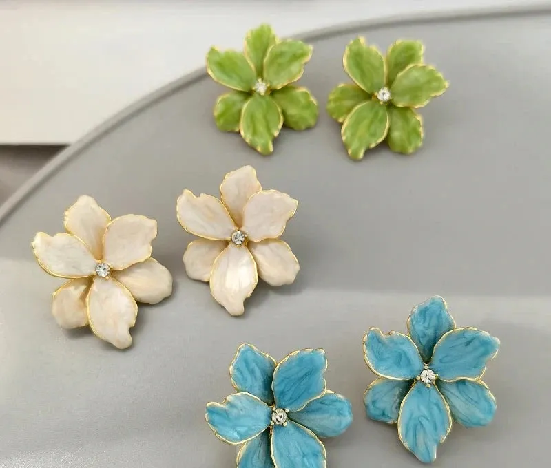 VAIGE Vibrant Floral Stud Earrings