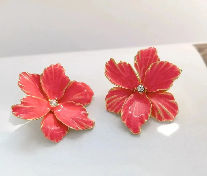 VAIGE Vibrant Floral Stud Earrings
