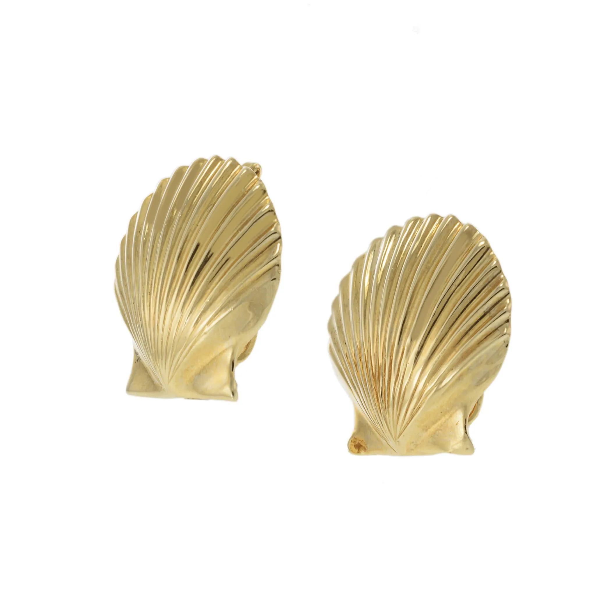 Vintage 1970's 14KT Yellow Gold Scallop Shell Earrings