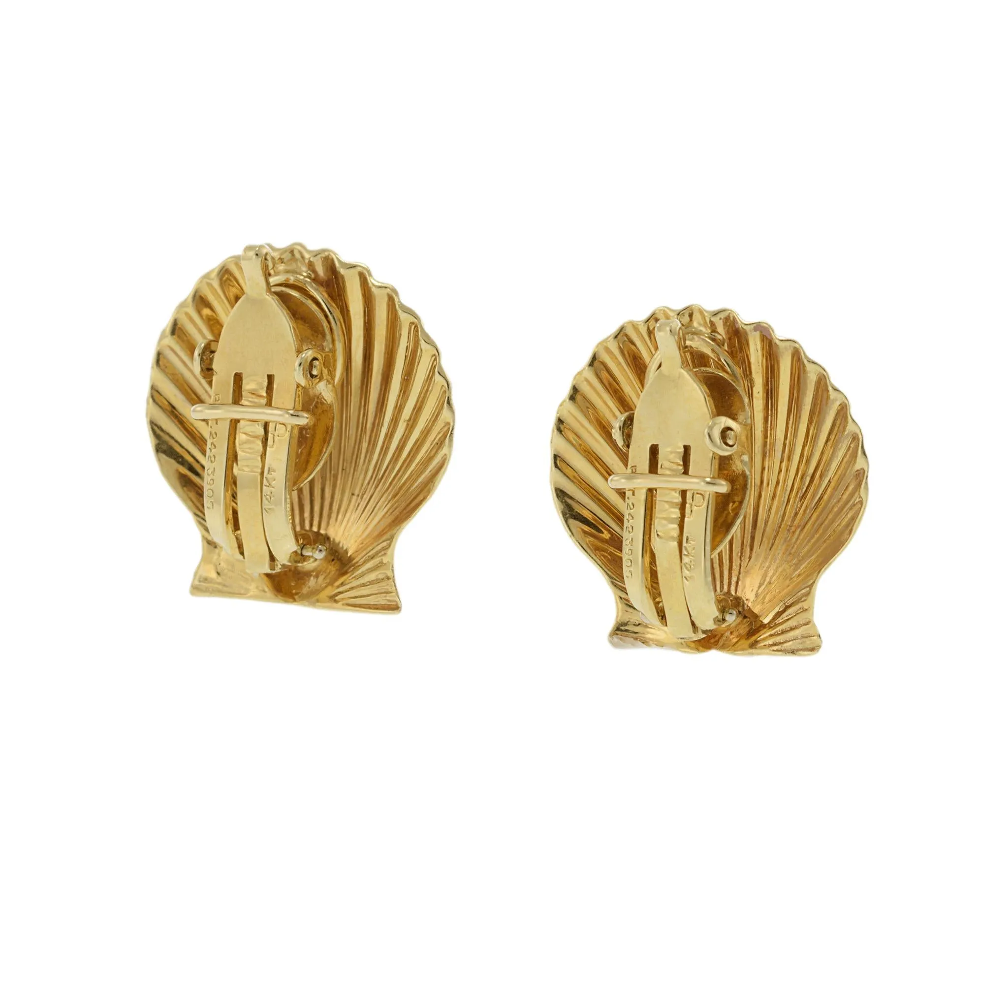 Vintage 1970's 14KT Yellow Gold Scallop Shell Earrings