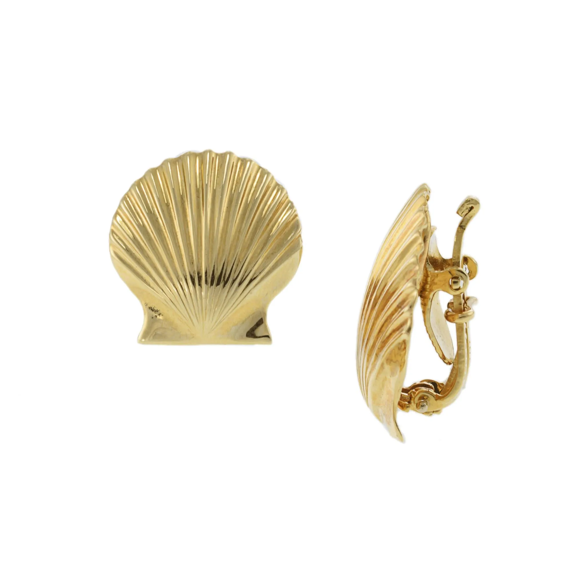 Vintage 1970's 14KT Yellow Gold Scallop Shell Earrings