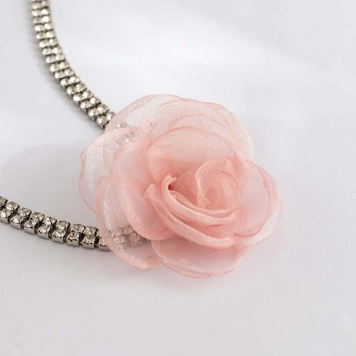 Vintage Flower Rhinestone Choker Necklace Sparkling Crystal Double Layered Claw Chain Collar Necklace with Artificial Flower Dainty Accessories for Women (Pink)
