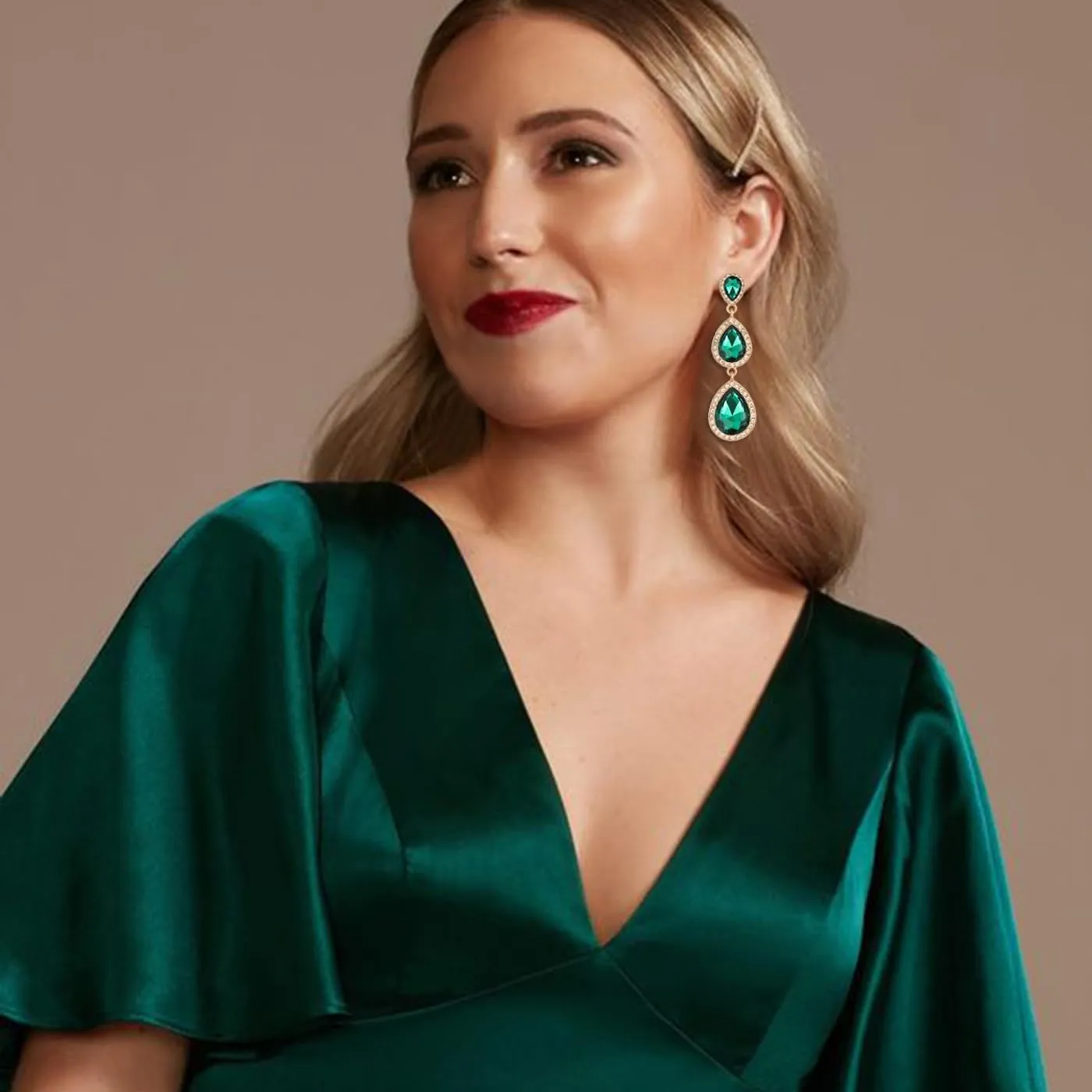 Vintage Rhinestone Teardrop Dangle Earrings Long Dangling Drop Earrings Crystal Chandelier Earrings for Women Wedding Bridal Prom