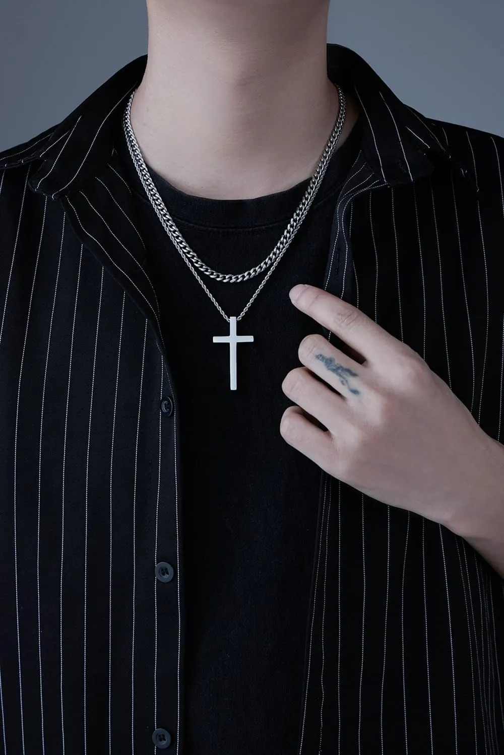VQYSKO Cross Necklace for Men Women, CZ 14k Gold Plated Stainless Steel Plain Simple Cross Pendant Necklace for Men