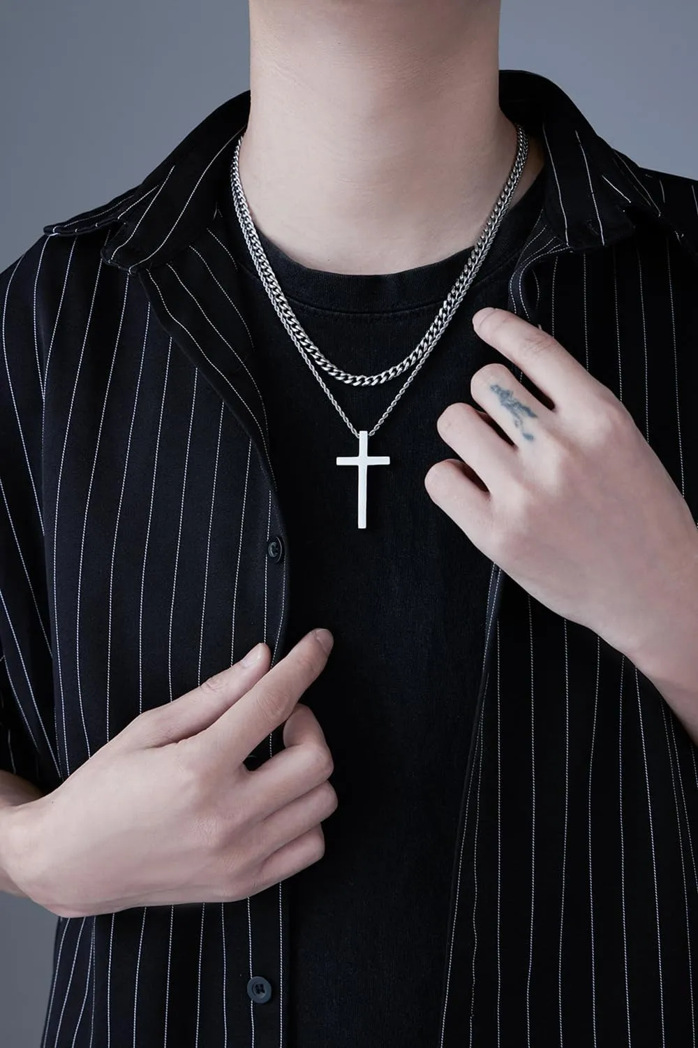 VQYSKO Cross Necklace for Men Women, CZ 14k Gold Plated Stainless Steel Plain Simple Cross Pendant Necklace for Men