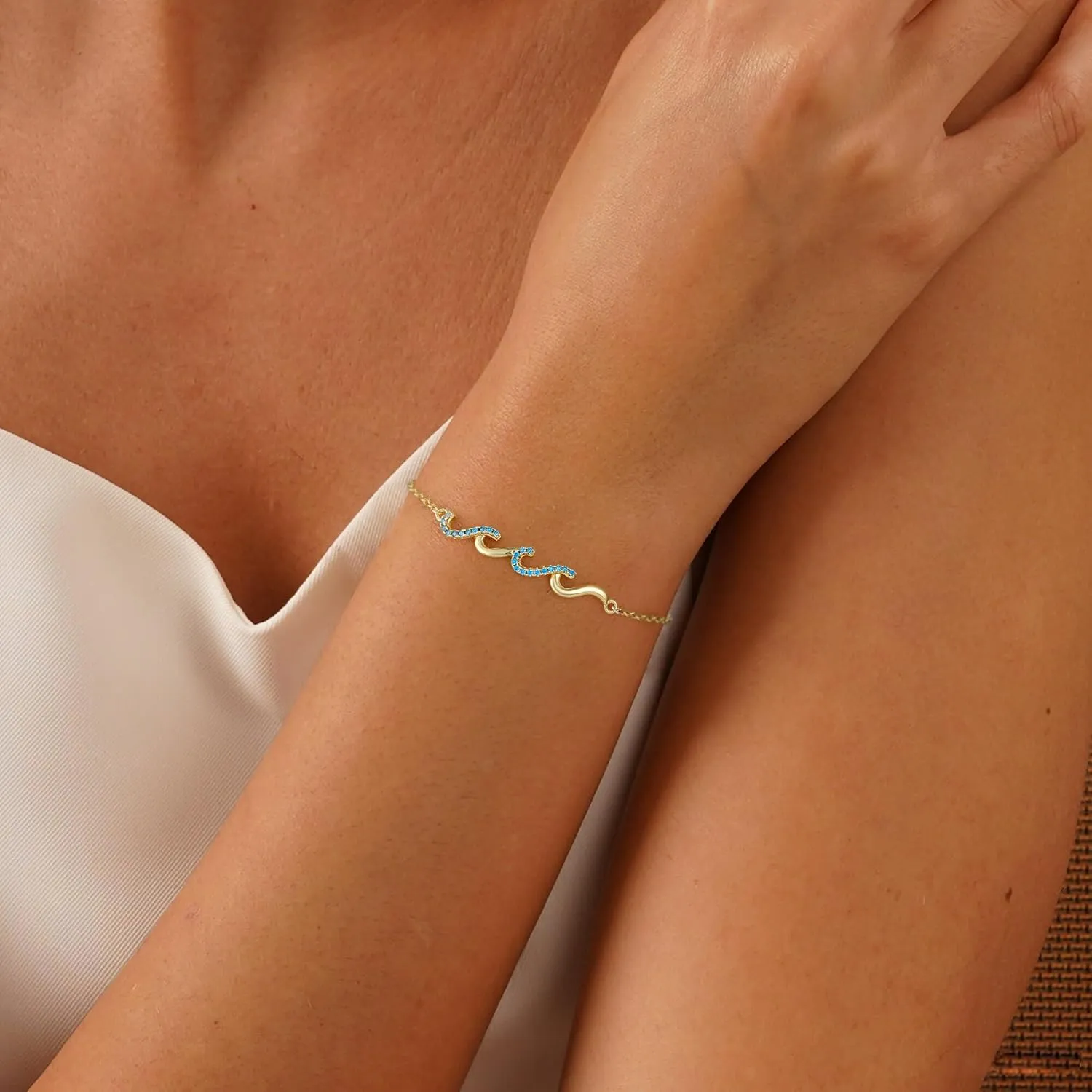 Wave Bracelet - Birthday Gifts for Women, Gifts for Women Bestie Sister Mom Daughter Wife Girlfriend Grandma Aunt, 14K Gold/White Gold Plated Wave Bracelet Beach Jewelry Meaningful Friendship Gift